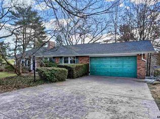 780 Woodberry Rd, York, PA 17403