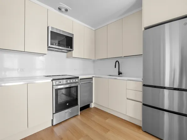 130 Hope Street image 1 of 14