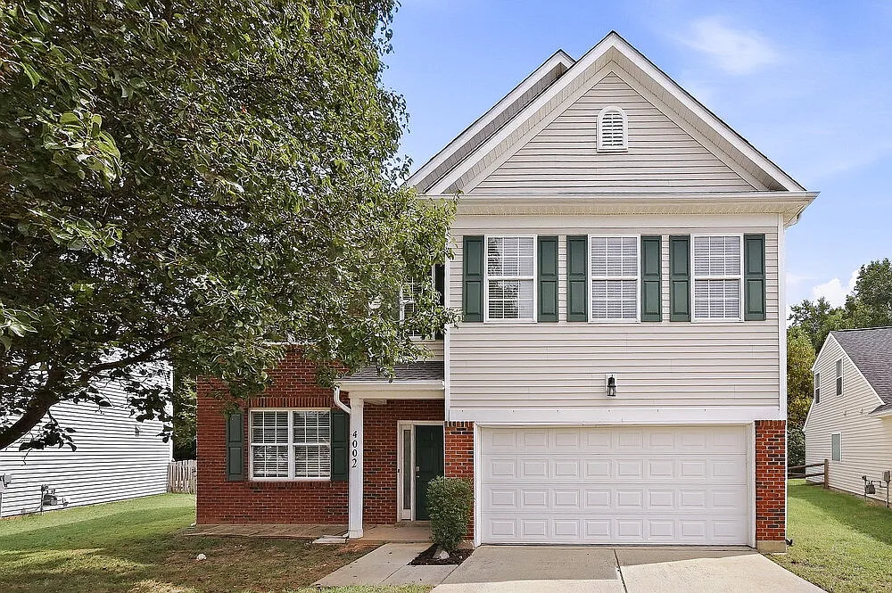 4 bed, 2.5 bath, 2516 sqft, $2,355 — Photo 1