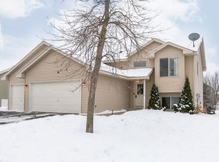 402 Cardinal Ct NW, Isanti, MN 55040