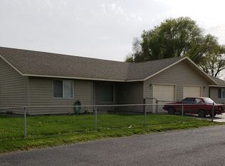 580 SE 6th St, Hermiston, OR 97838