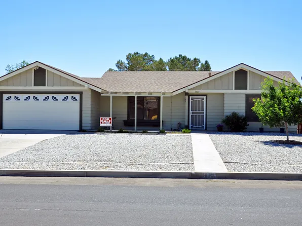 11603 Maple Valley Rd, Victorville, CA 92392