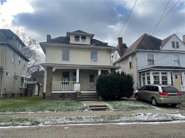 1212 8th St NW, Canton, OH 44703