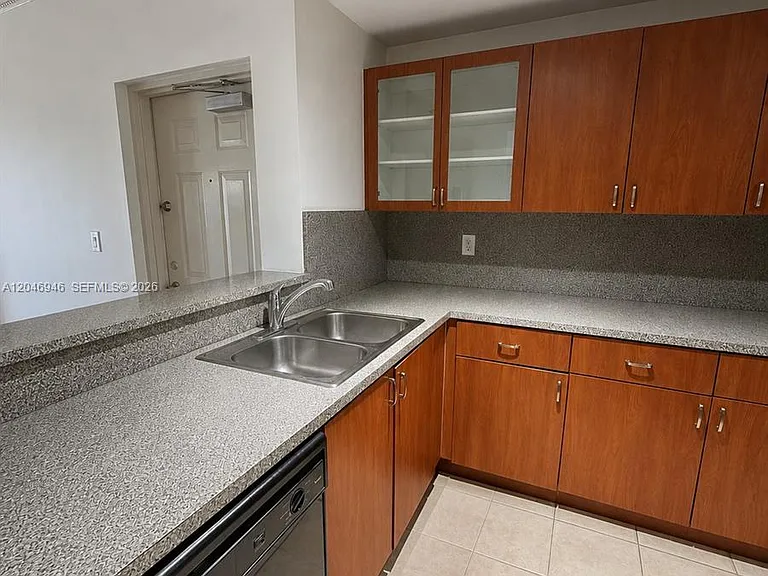 6360 NW 114th Ave #224 — Photo 6
