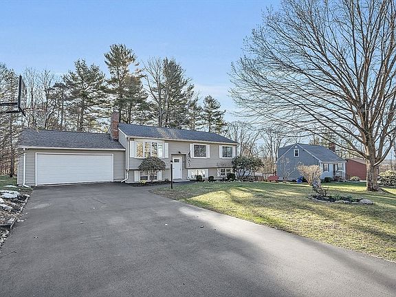 2nd image of 24 George St