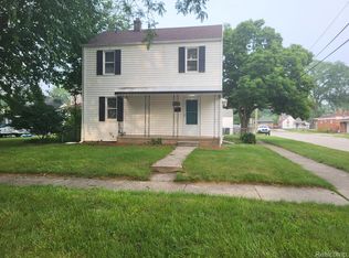 7597 Ziegler St, Taylor, MI 48180