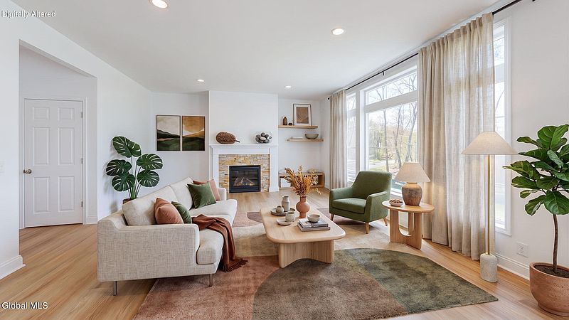 3rd image of 22 Wellington Court