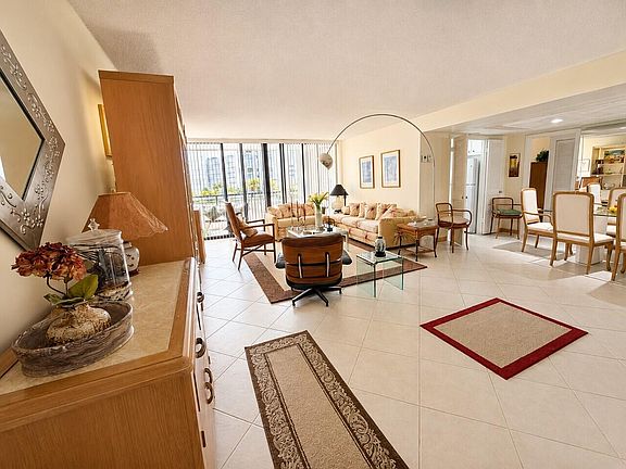 4th image of 3589 S Ocean Boulevard #404