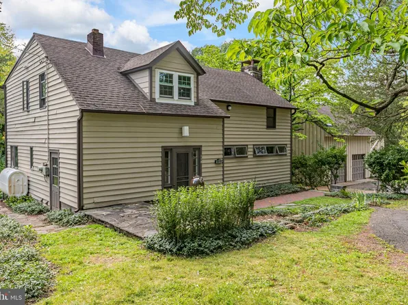 6615 Chapel Rd, New Hope, PA 18938
