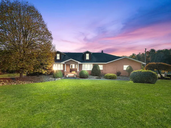 1032 Beechtree Rd, Falls Creek, PA 15840