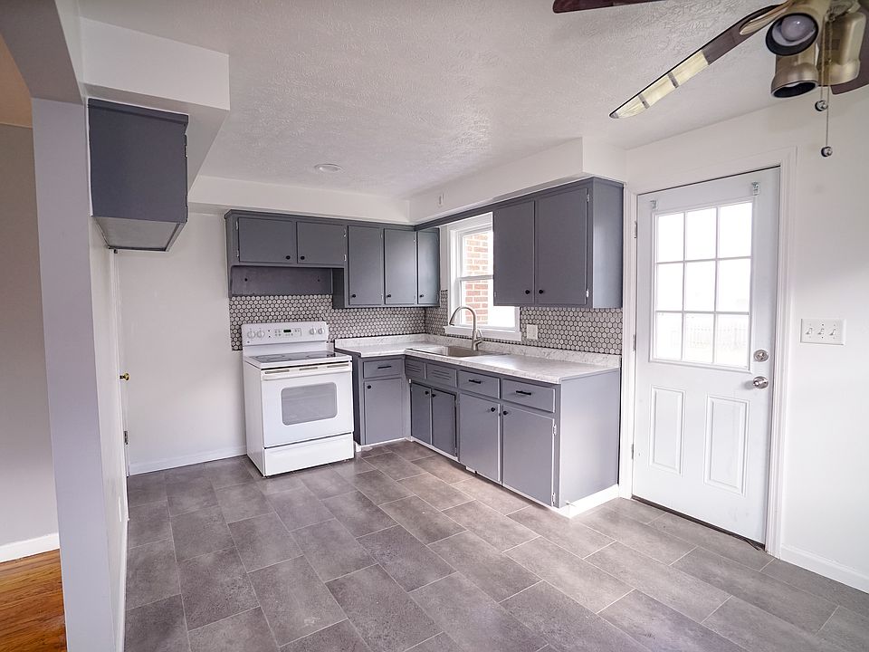 1st image of 3351-3353 Wilson St