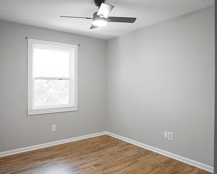 2398 Winston Way — Photo 9