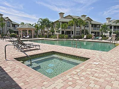 pool/hot-tub