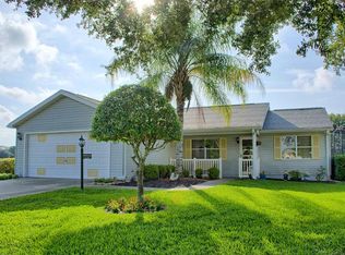 566 Saint Andrews Cir, Lady Lake, FL 32159