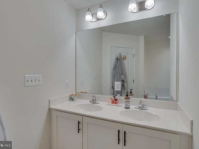 48 Orchard Green Dr — Photo 17