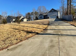 699 York Rd NE, Cleveland, TN 37323