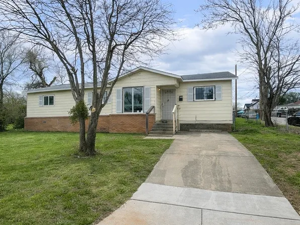 1413 Lindsey St, Fort Worth, TX 76105