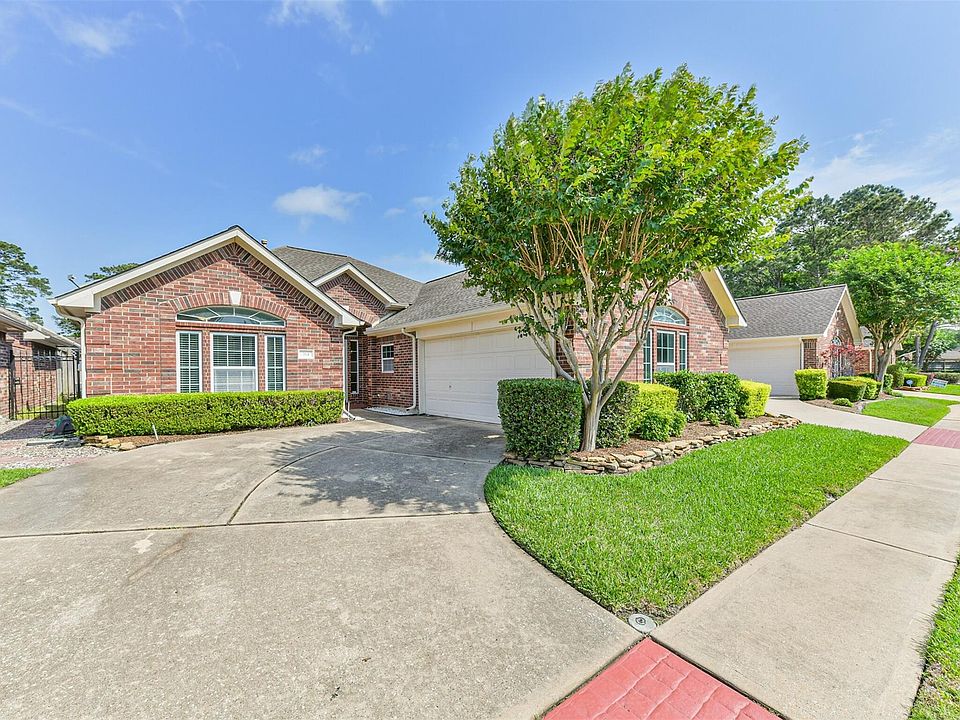 1st image of 314 Parkwood Village Dr