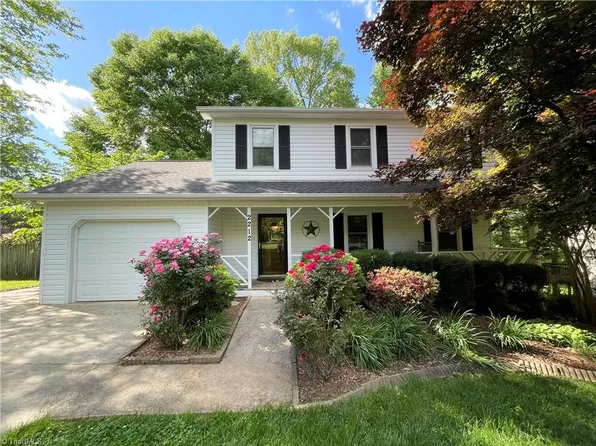 2212 Briar Glen Rd, Winston Salem, NC 27127