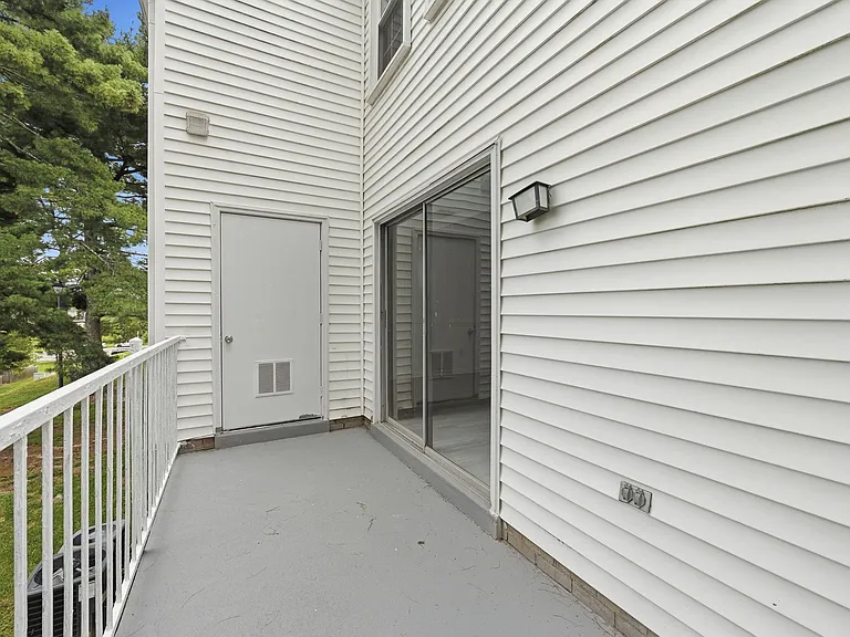 14455 Turin Ln — Photo 28