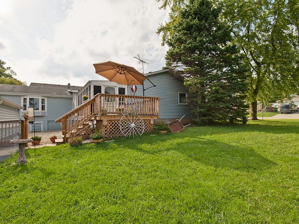 1st image of 909 Mayfield Dr