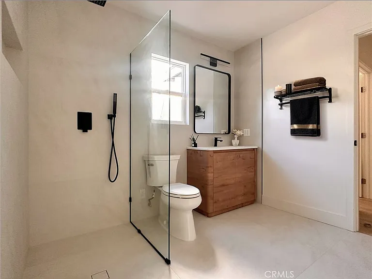 1318 S Helberta Ave — Photo 4