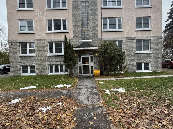 280 Blake Blvd #3, Ottawa, ON K1L 6L7