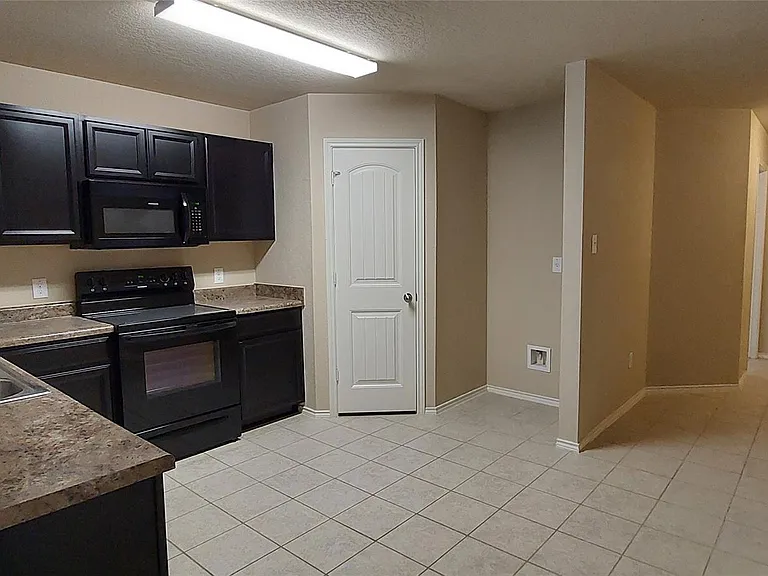 1556 Birmingham Dr — Photo 8