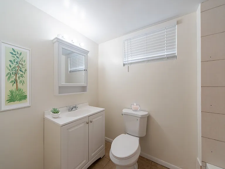 429 N Chapel Ave — Photo 11