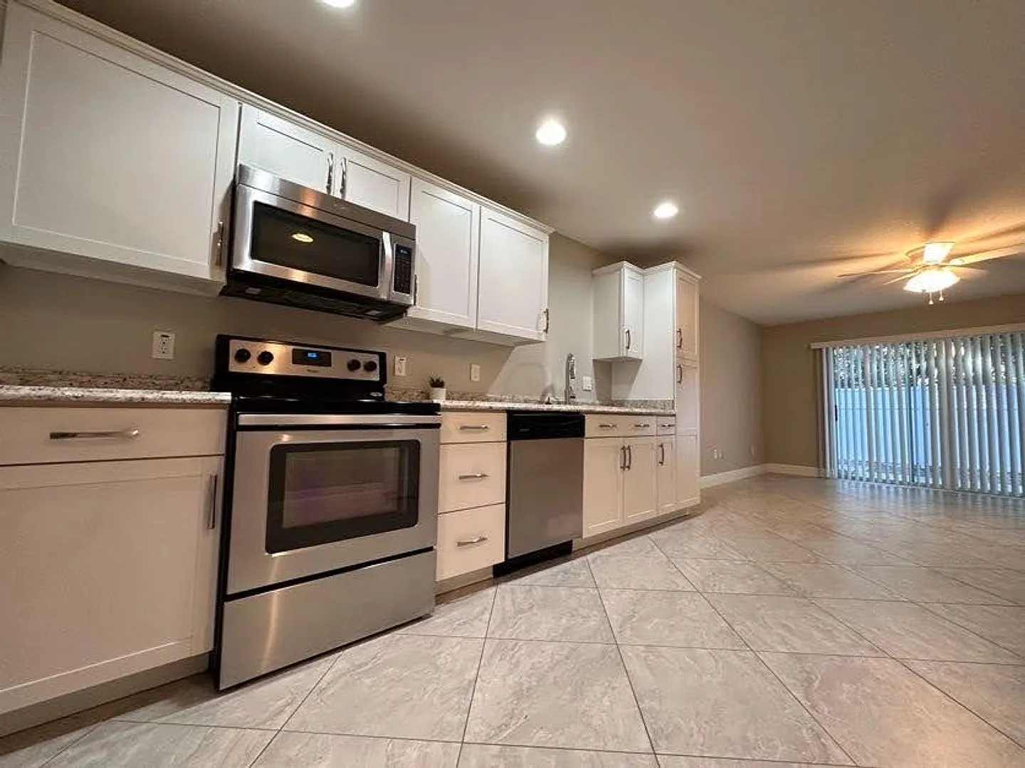 Spacious 2-Bed, 2.5- One Month FREE — Photo 3