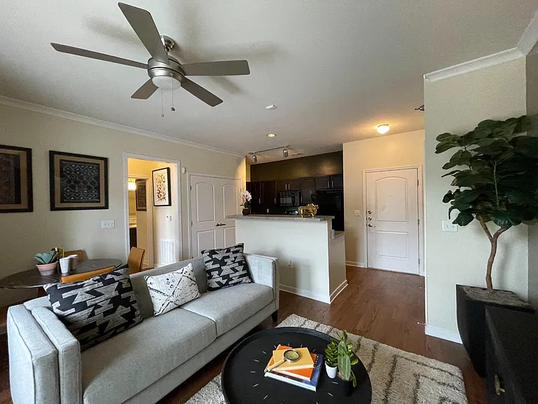North Gate Apartments — Photo 7