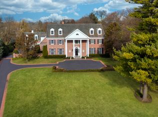 27 Indian Hill Rd, Winnetka, IL 60093