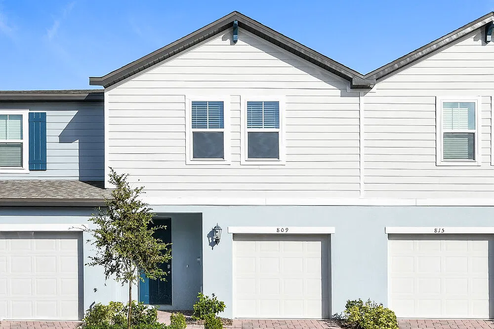 3 bed, 2.5 bath, 1485 sqft, $1,900 — Photo 1