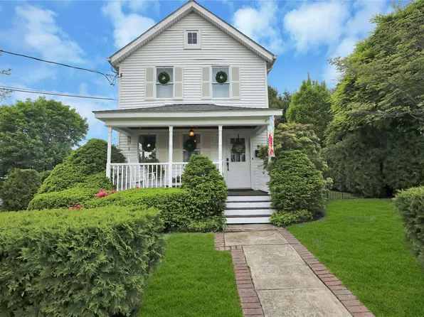 (undisclosed Address), Glen Head, NY 11545