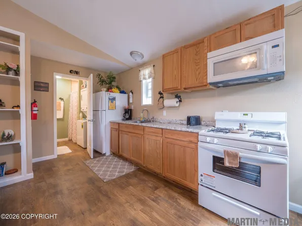 48477 Igloo Ave, Soldotna, AK 99669