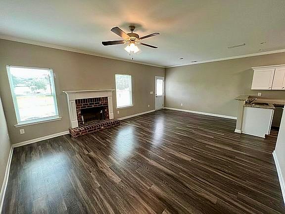 1st image of 110 Squarewood Ln
