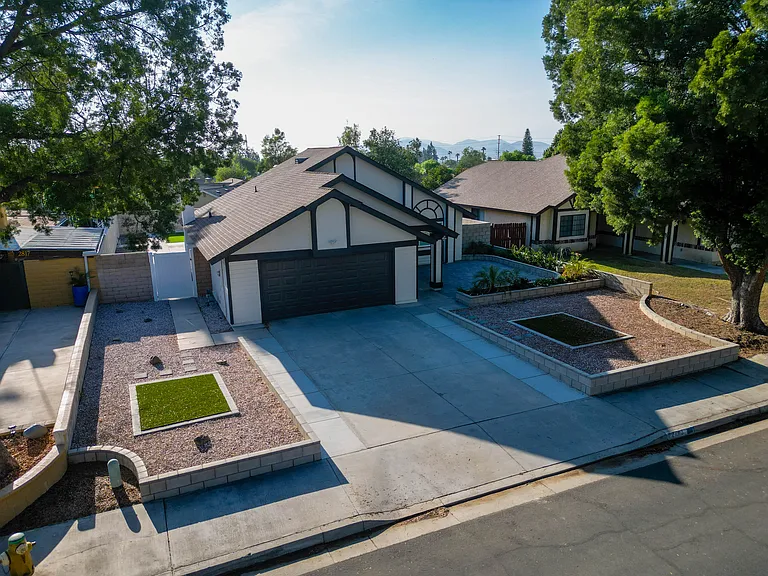 2773 Don Goodwin Dr — Photo 40