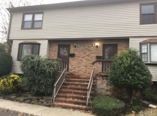 64 Highview Dr, Woodbridge, NJ
