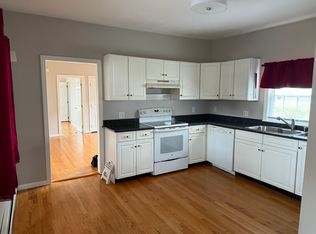 166 Cottage St, Franklin, MA 02038