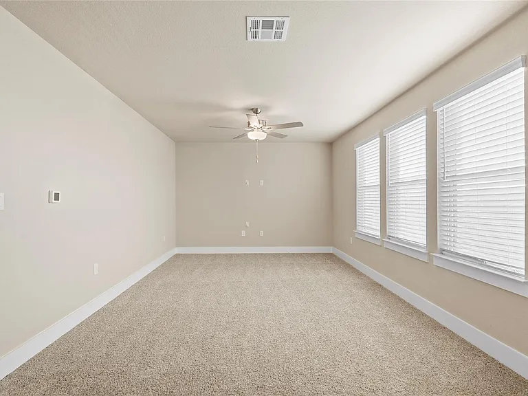 15701 Oglethorpe Dr #100 — Photo 24