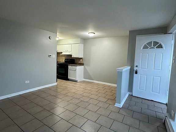 4th image of 620-628 Sibley Blvd