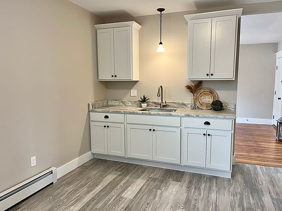 5th image of 86 Grove St #2
