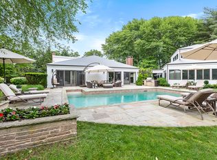 41 Barkers Island Rd, Southampton, NY 11968