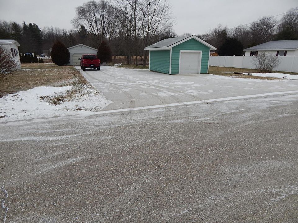 1st image of 2795 Crockery Shores Rd