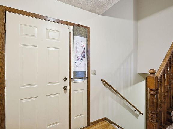 5th image of 7909 Orchard Ave N