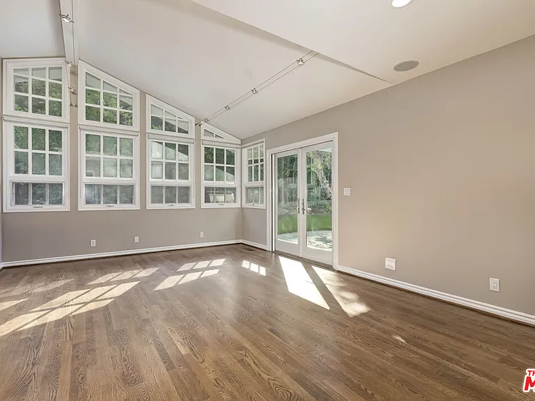 1277 N Norman Pl — Photo 22