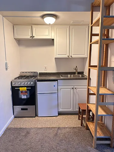 411 Park Pl Photo 1