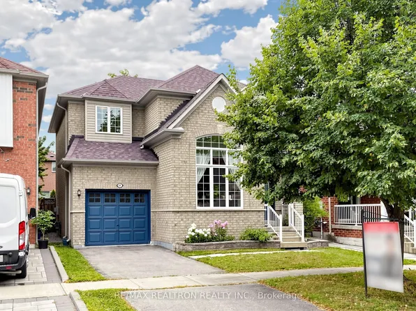 51 Pinecrest St, Markham, ON L6E 1C2