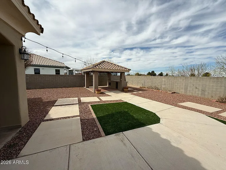 2932 E Acacia Ct — Photo 37