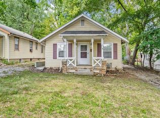 22 E 79th St, Kansas City, MO 64114